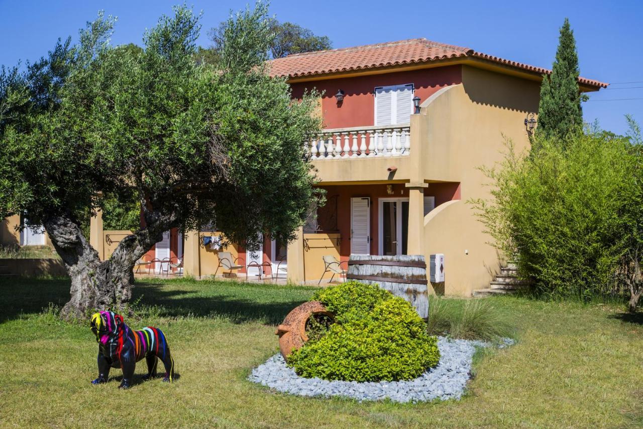 Hotel Du Pont De L'Oso Lecci Exterior foto